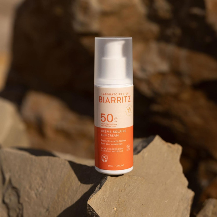 Crème Solaire Visage SPF50 Bio 50ml - Laboratoires de Biarritz – IllicoPharma